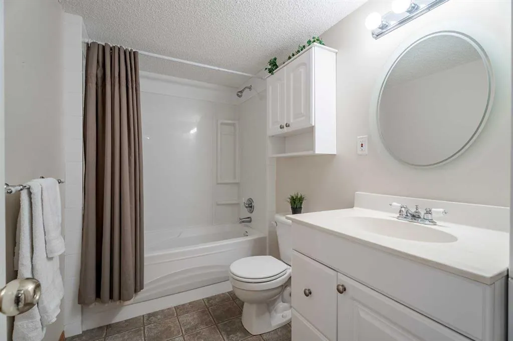 132 Chaparral Villas SE