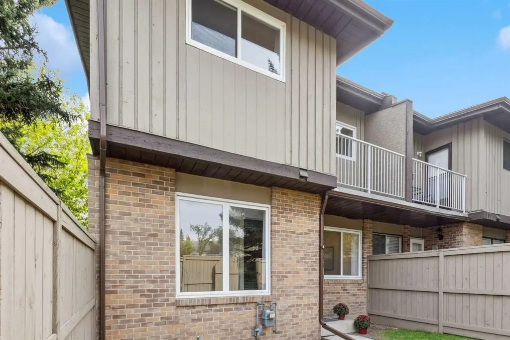 1055 72 Avenue NW, #111