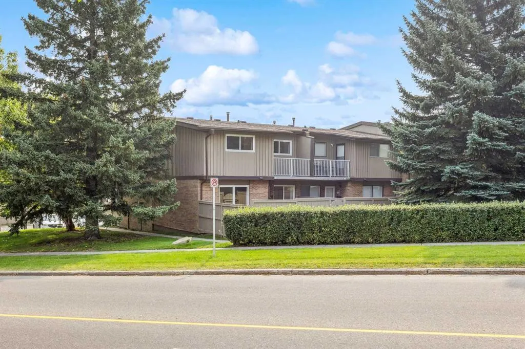 1055 72 Avenue NW, #111