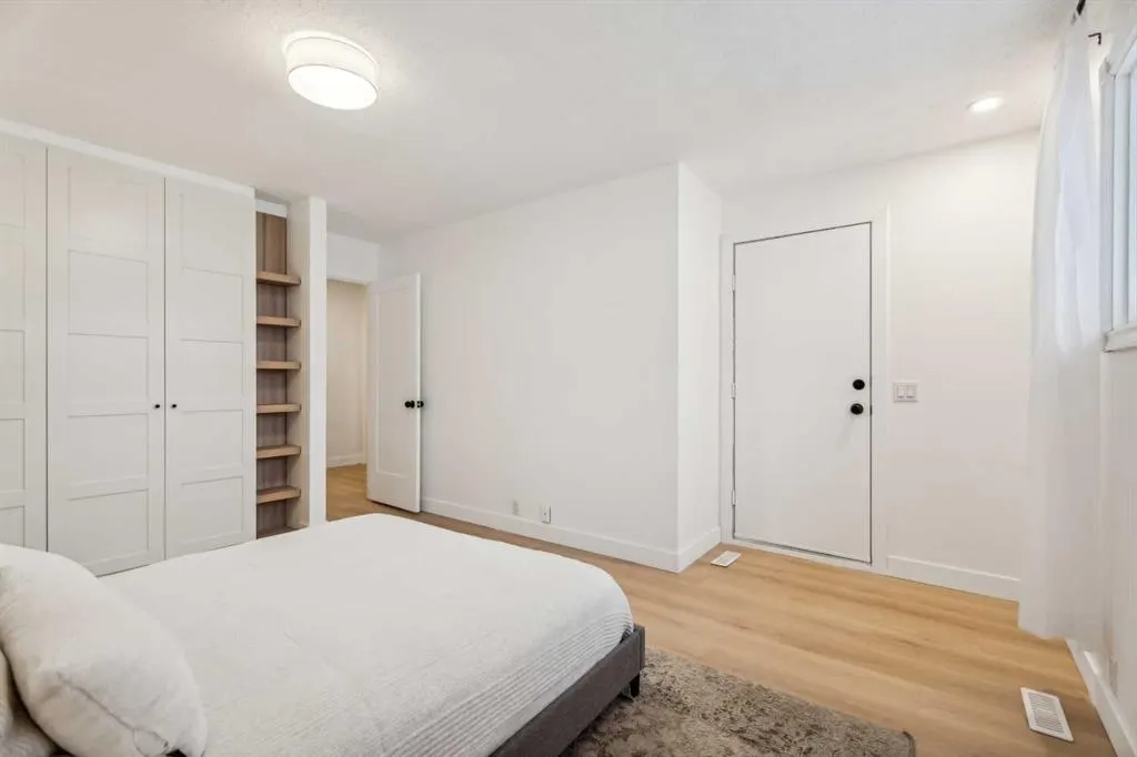 1055 72 Avenue NW, #111