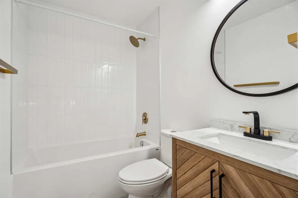 1055 72 Avenue NW, #111