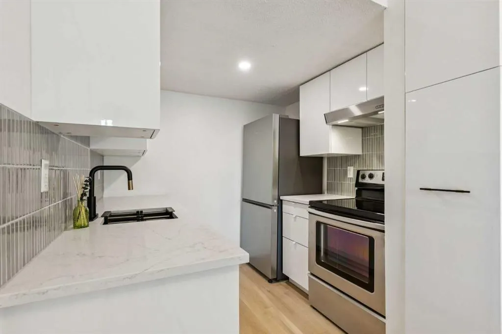 1055 72 Avenue NW, #111