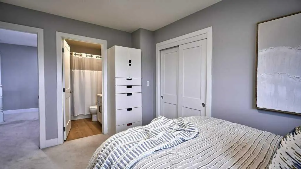 8 Crocus Ridge Point