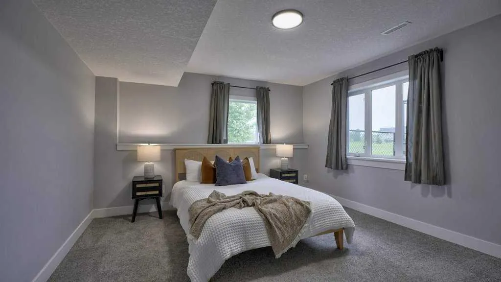 8 Crocus Ridge Point