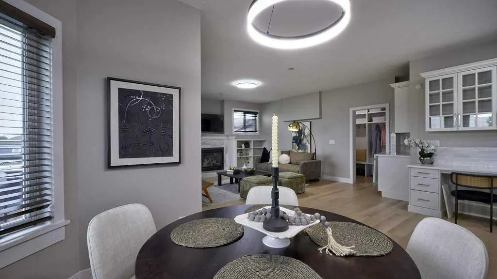 8 Crocus Ridge Point
