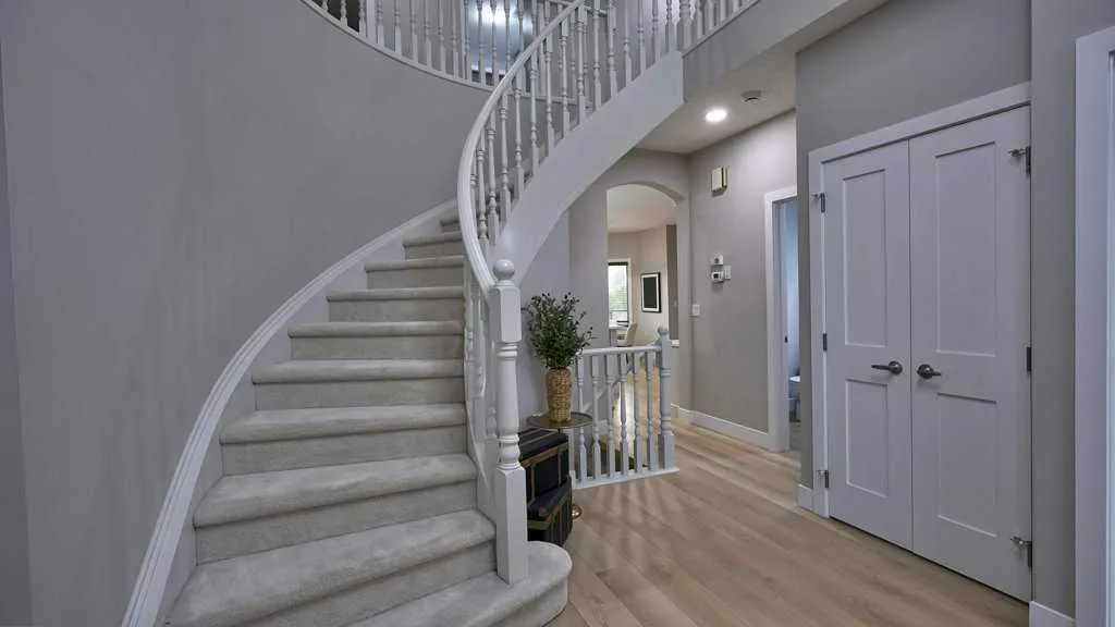 8 Crocus Ridge Point