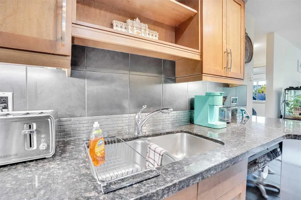1534 15 Avenue SW, #402