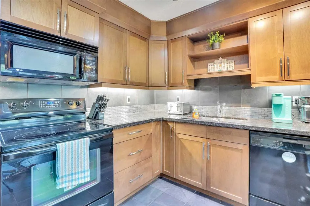 1534 15 Avenue SW, #402