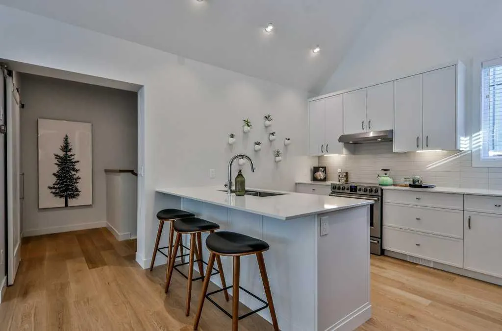 209 Stewart Creek Rise, #202L
