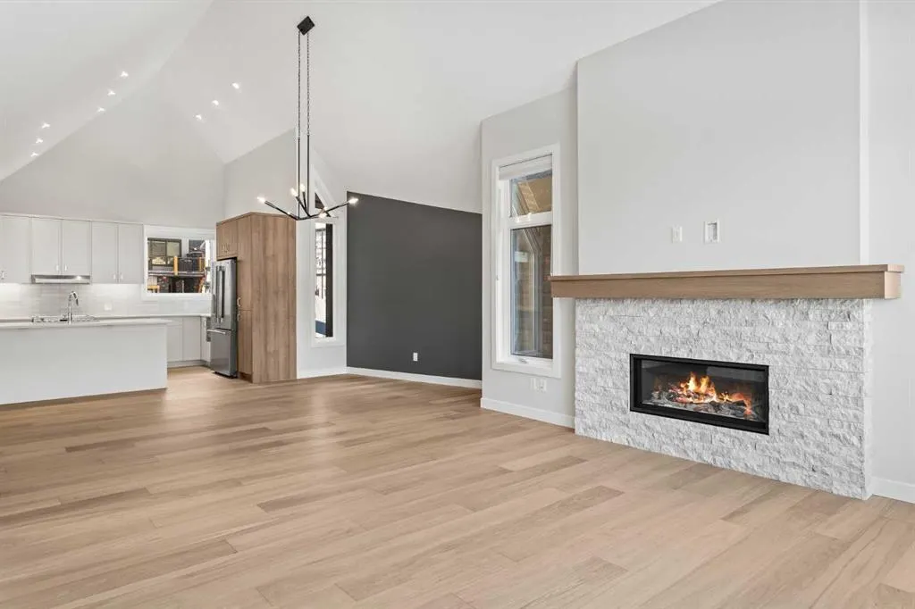 209 Stewart Creek Rise, #202L