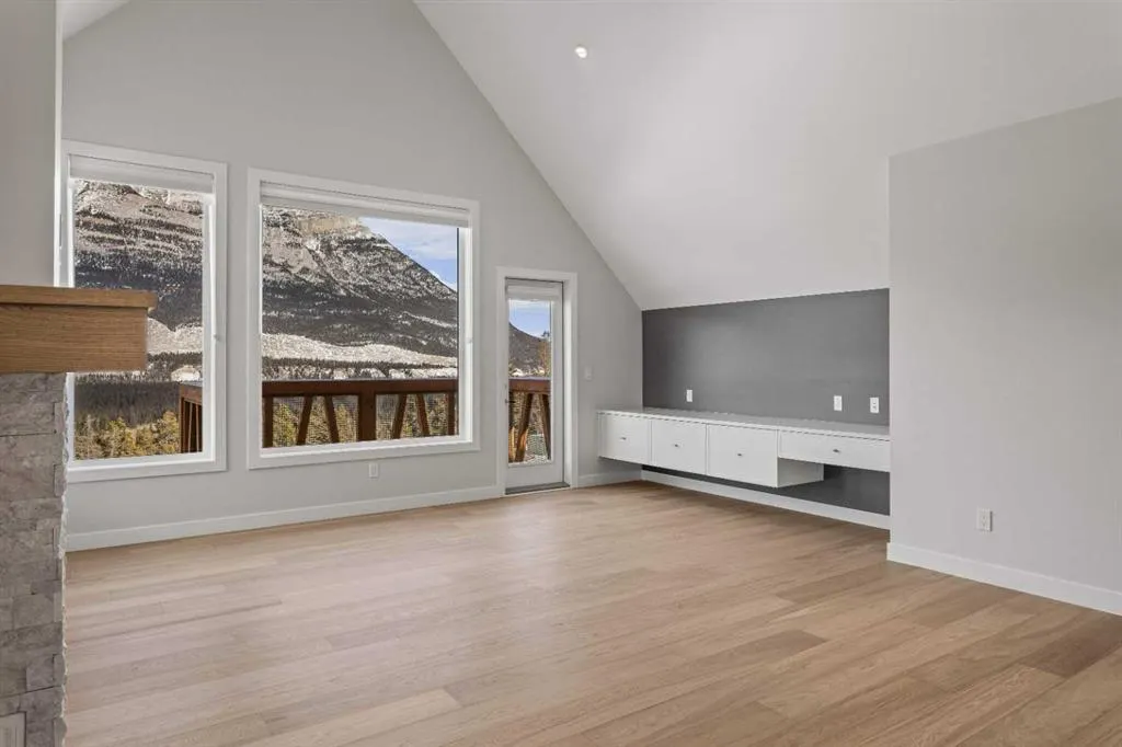 209 Stewart Creek Rise, #202L