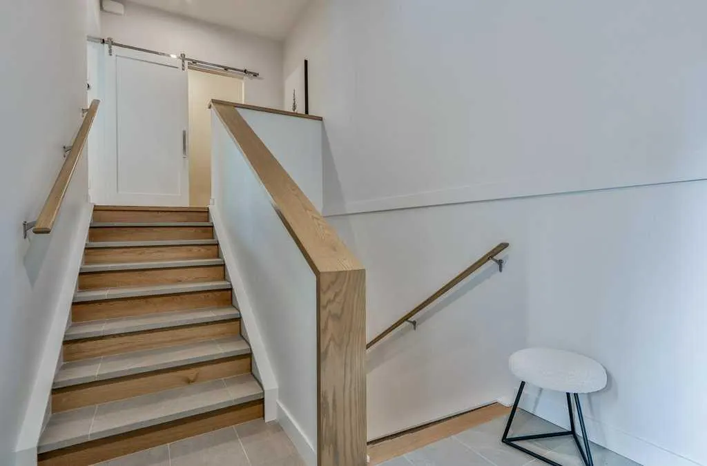 209 Stewart Creek Rise, #202L