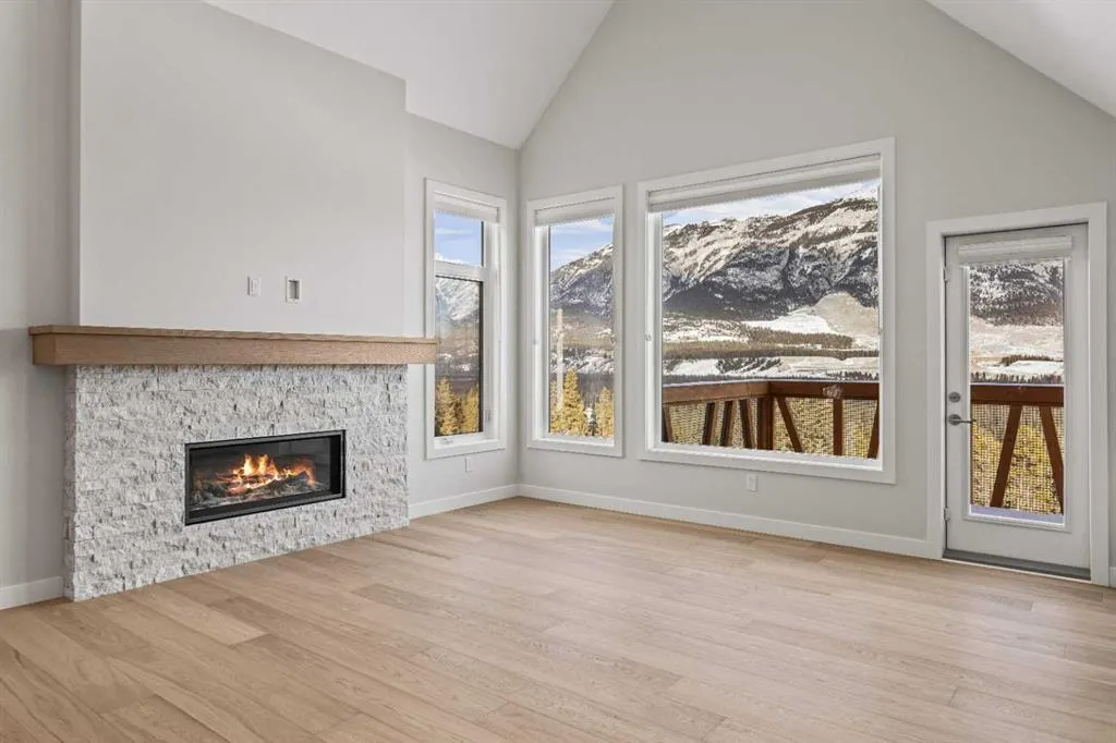 209 Stewart Creek Rise, #202L