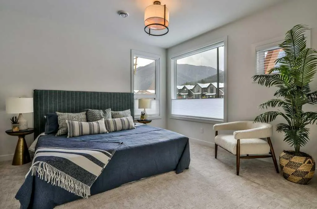209 Stewart Creek Rise, #202L