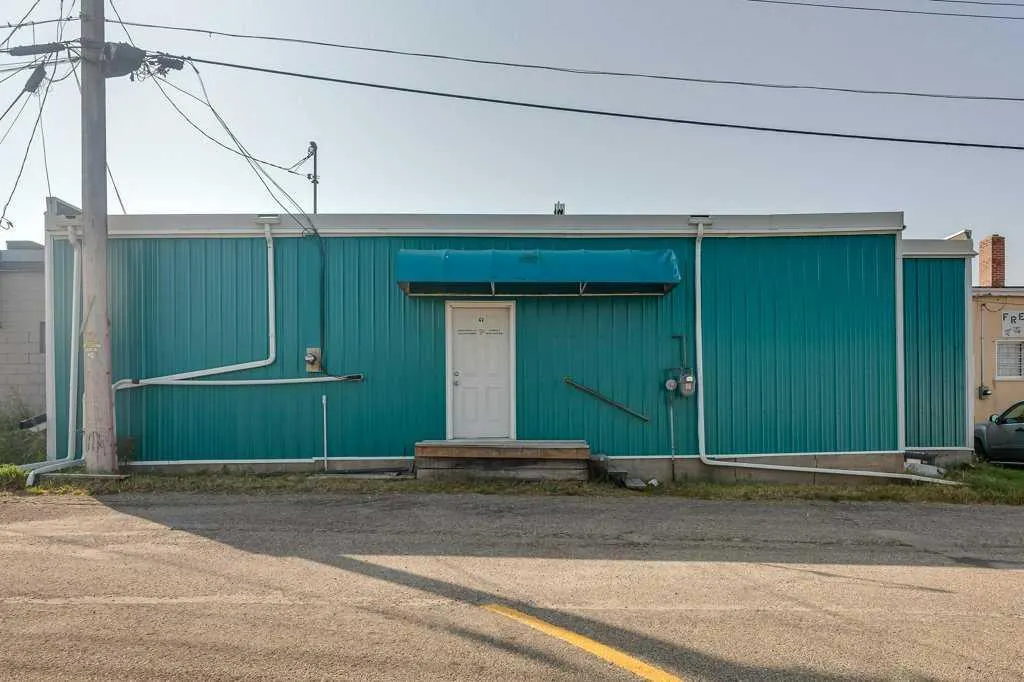 5036 50 Street