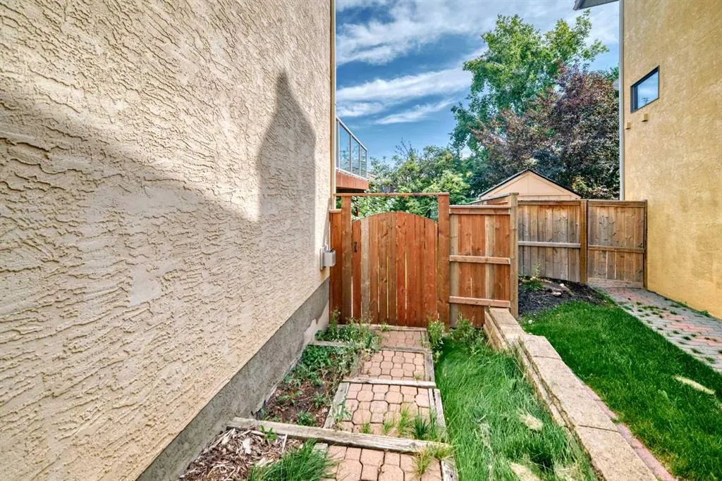 7 Signature Mews SW