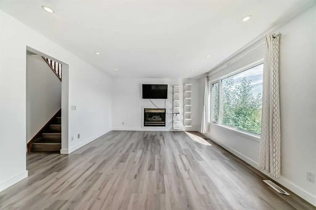 7 Signature Mews SW