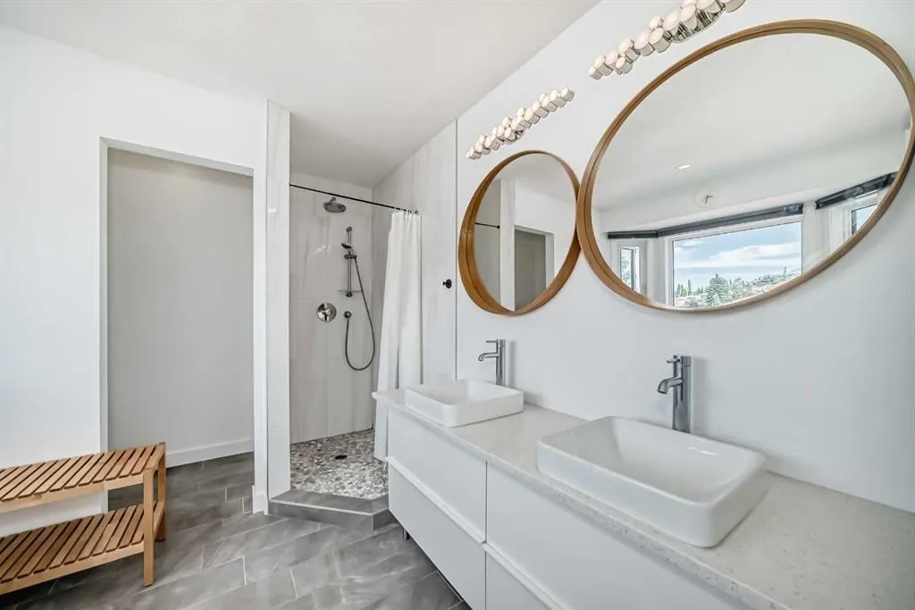 7 Signature Mews SW