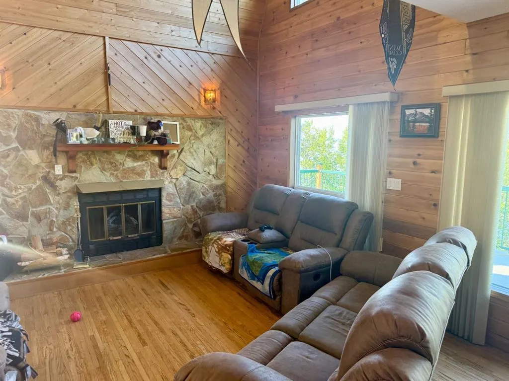 1038, 67235 Churchill Park Road