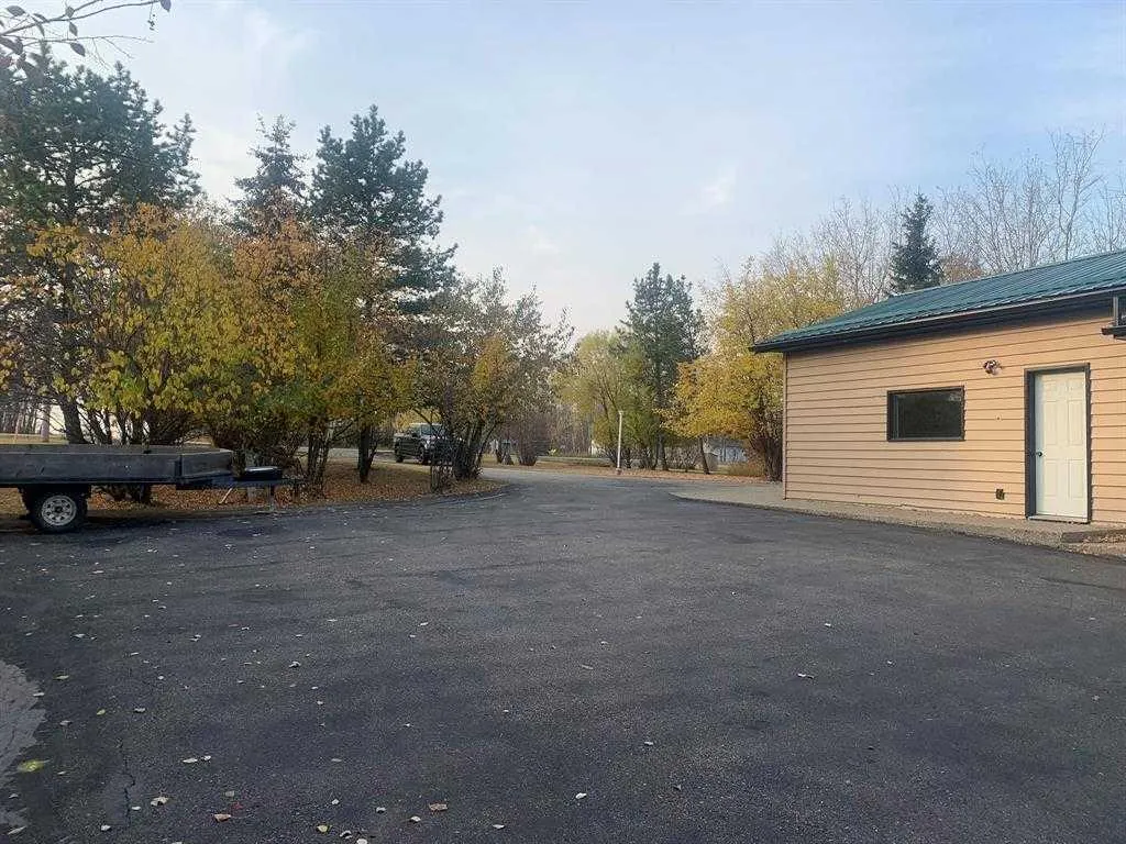 1038, 67235 Churchill Park Road