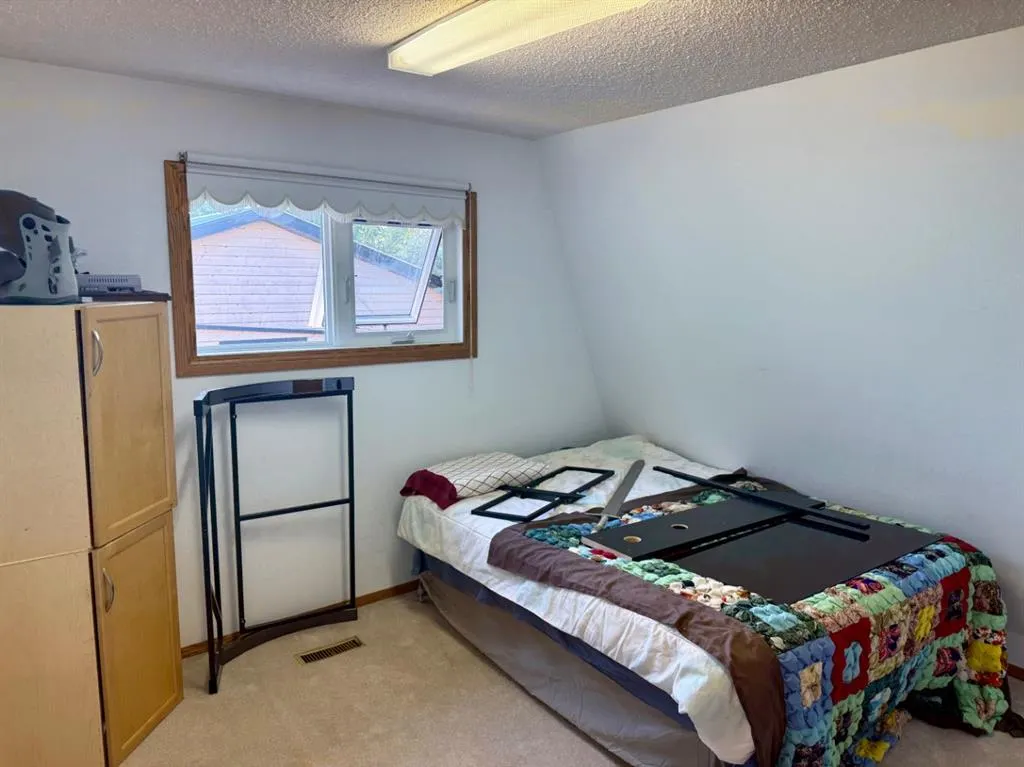 1038, 67235 Churchill Park Road