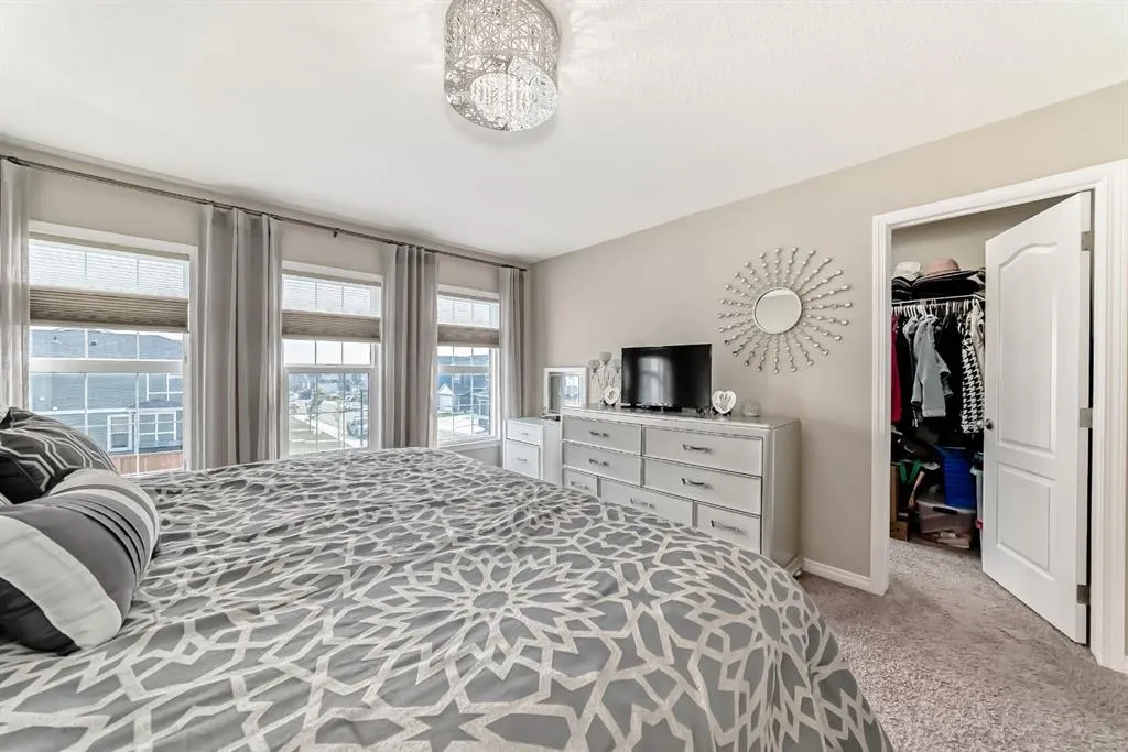 271 Chelsea Heath