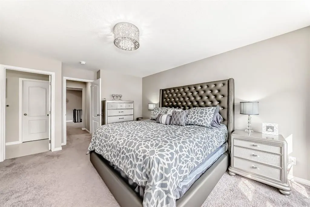 271 Chelsea Heath