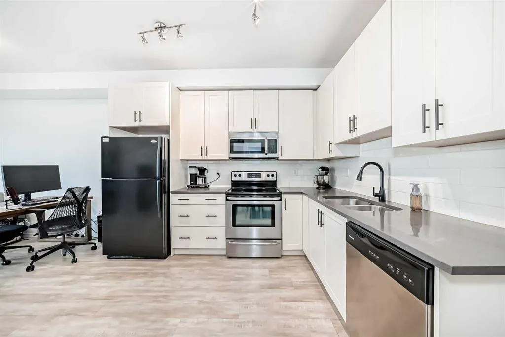 99 Copperstone Park SE, #2410