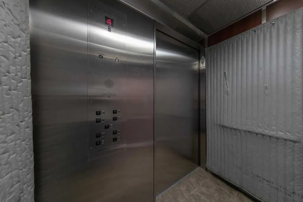 6802 42 Street, ##405
