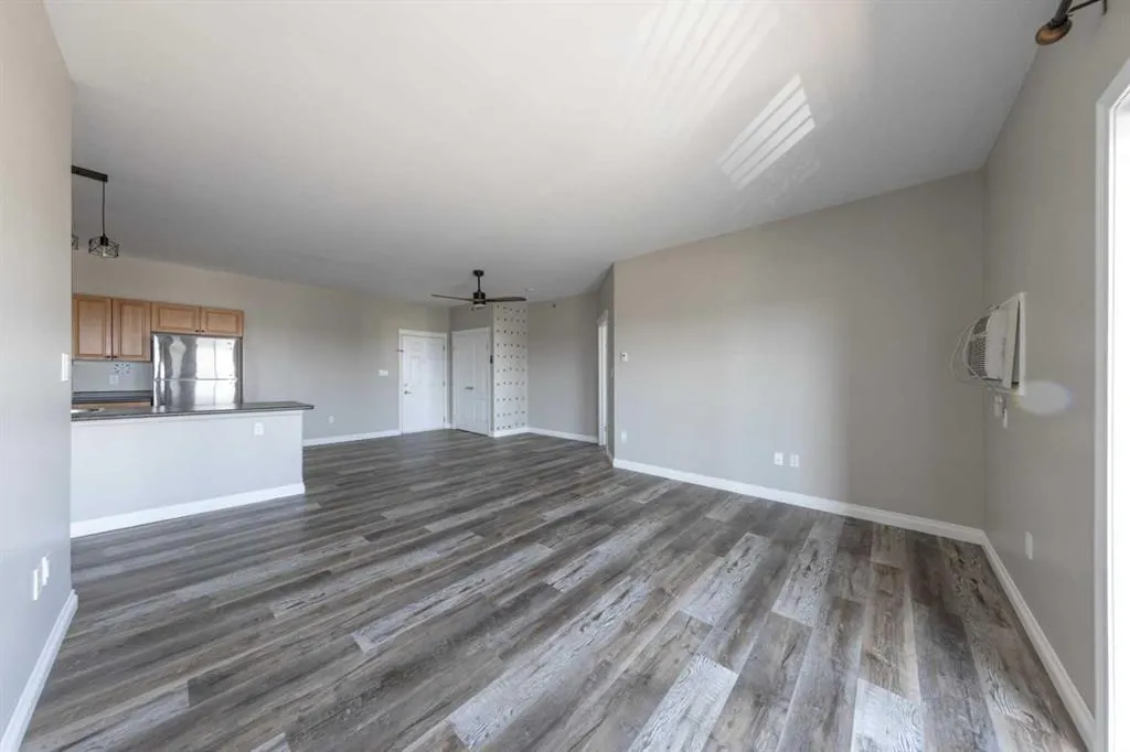 6802 42 Street, ##405