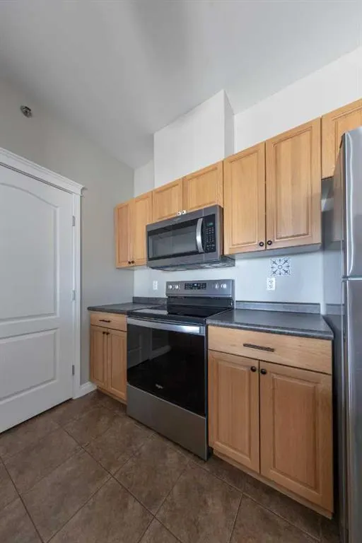6802 42 Street, ##405