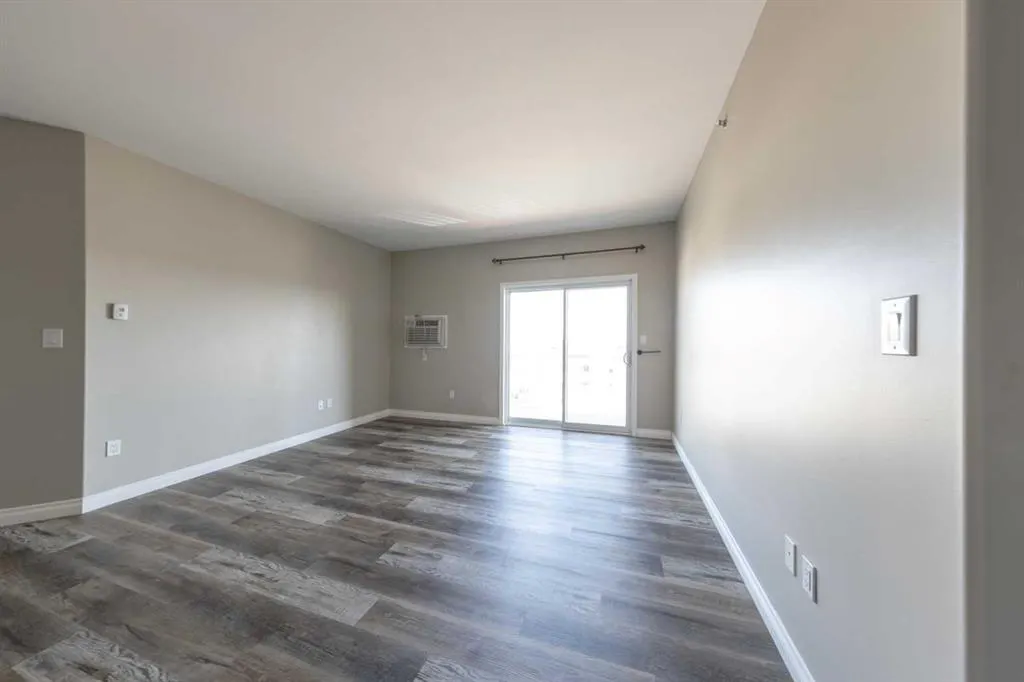 6802 42 Street, ##405