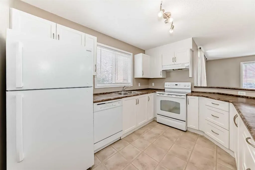 505 Railway Street W, #1101