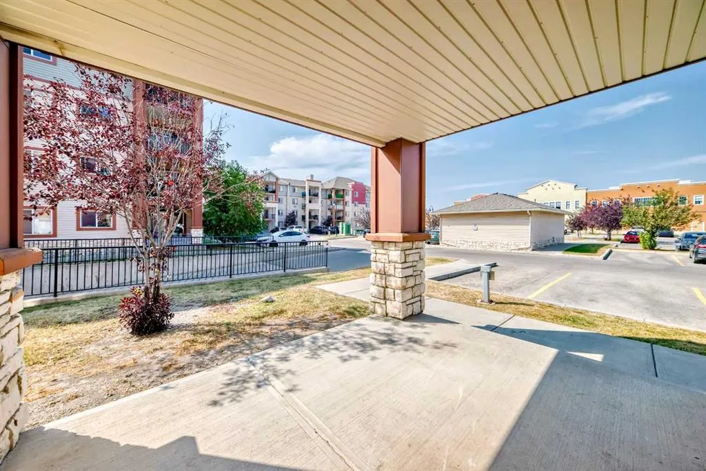 505 Railway Street W, #1101