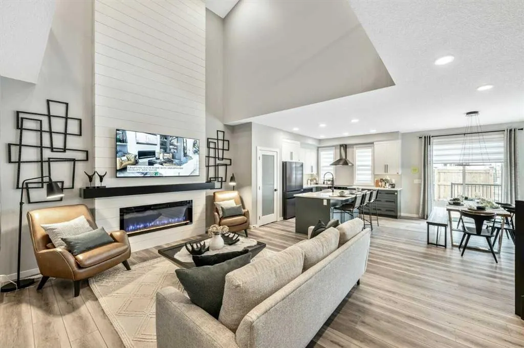 16 Heritage Link