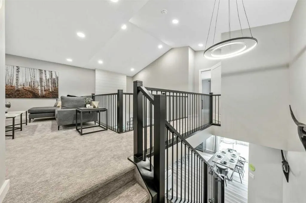 16 Heritage Link