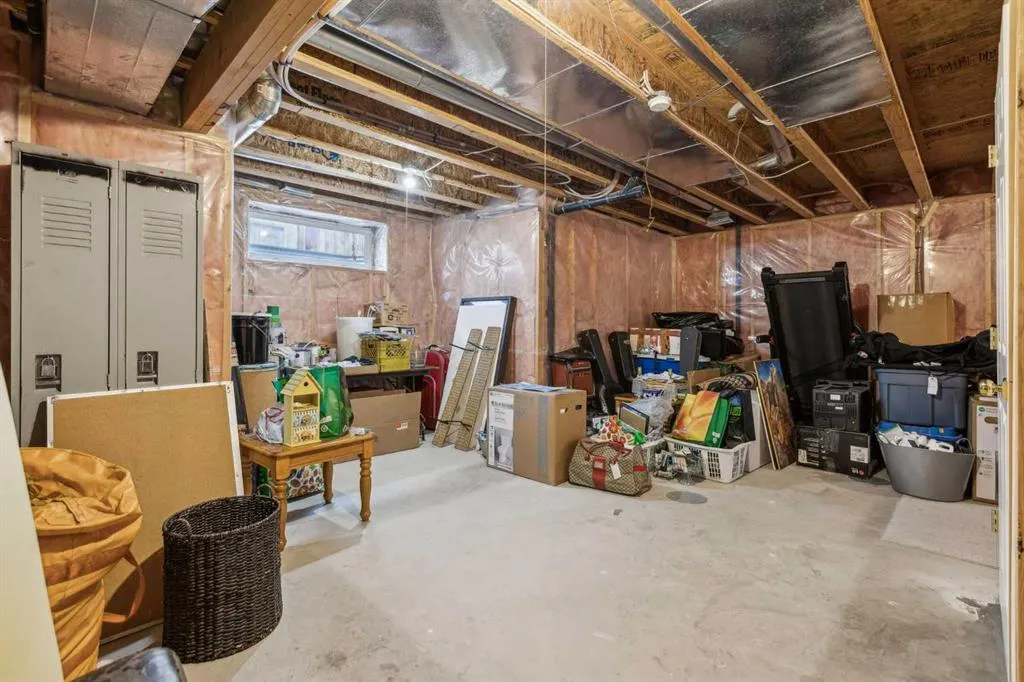 30 Martha's Haven Manor NE