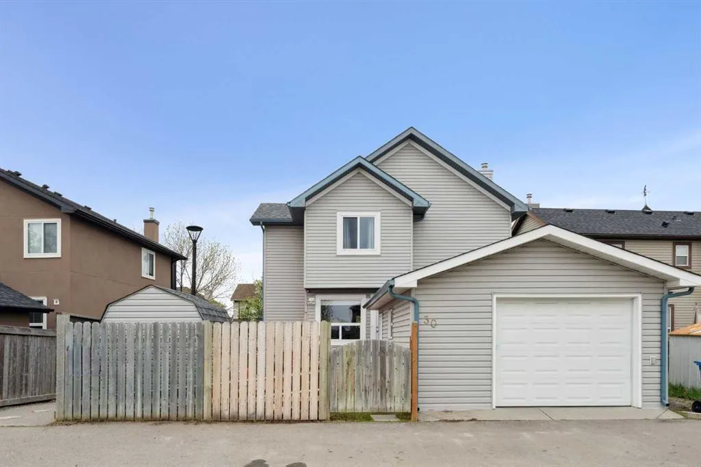 30 Martha's Haven Manor NE