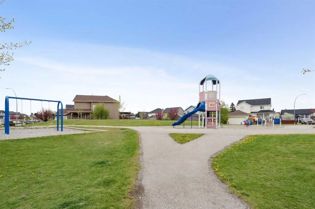 30 Martha's Haven Manor NE