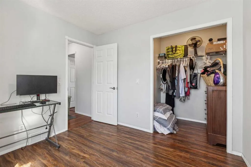 30 Martha's Haven Manor NE
