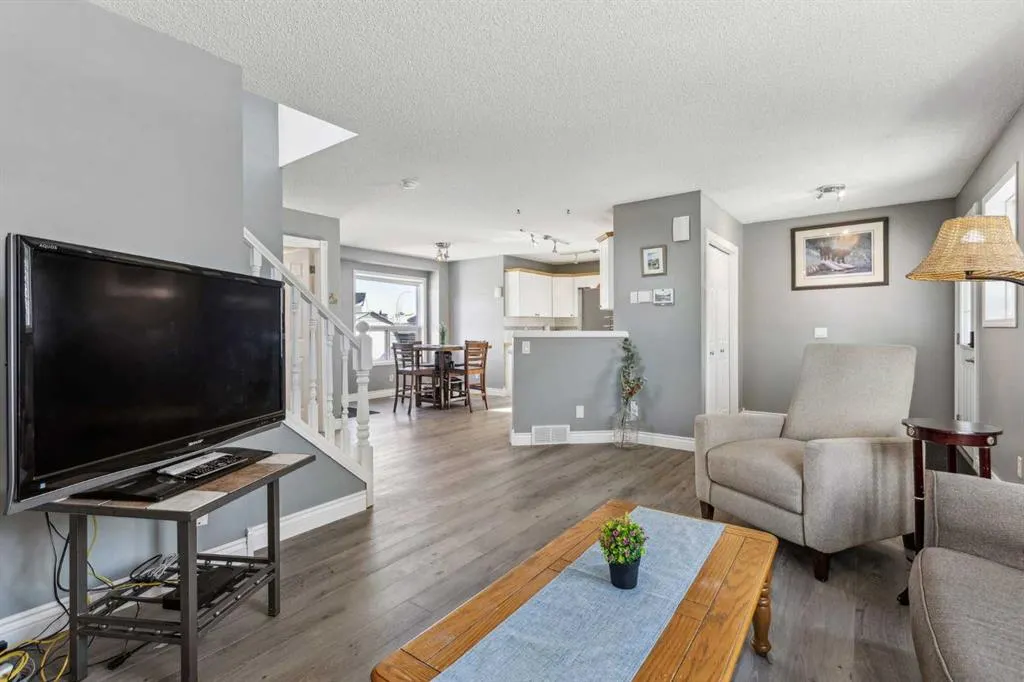 30 Martha's Haven Manor NE