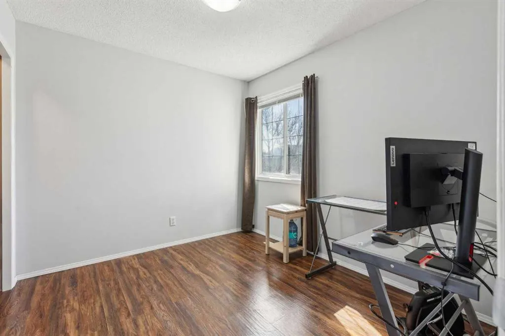 30 Martha's Haven Manor NE