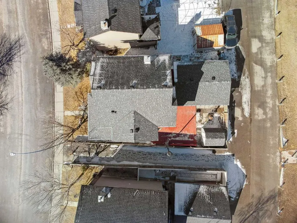 30 Martha's Haven Manor NE