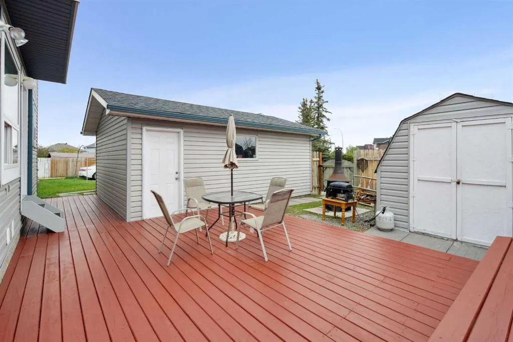 30 Martha's Haven Manor NE