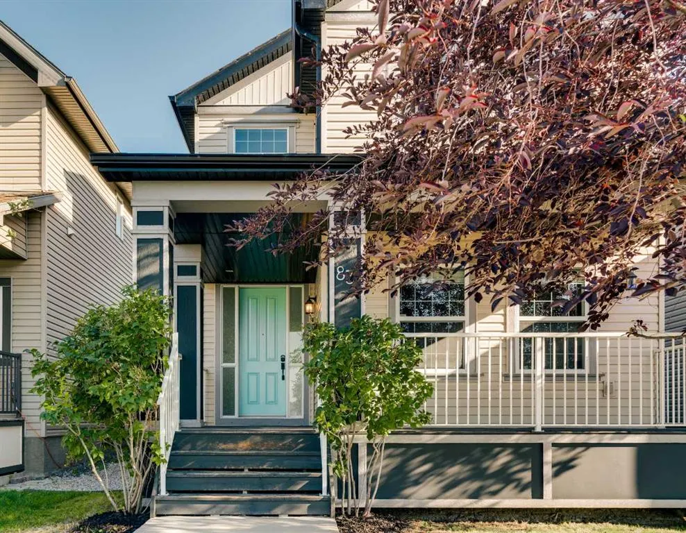 83 Copperpond Square SE