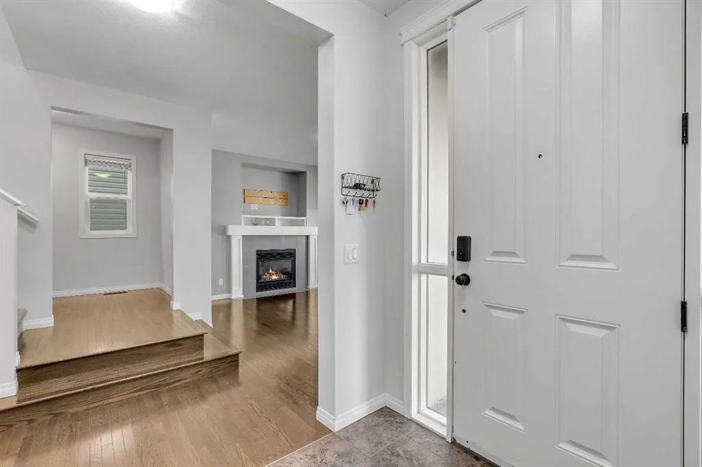 83 Copperpond Square SE