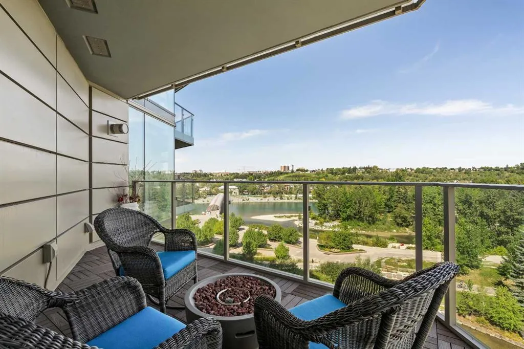 738 1 Avenue SW, #802