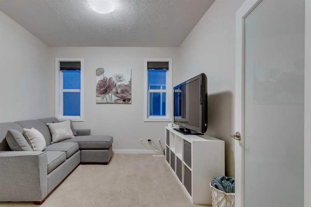522 Mahogany Manor SE