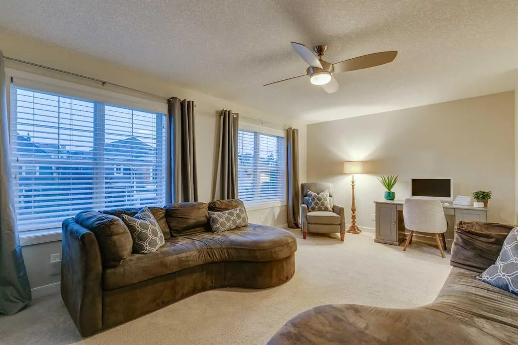 522 Mahogany Manor SE