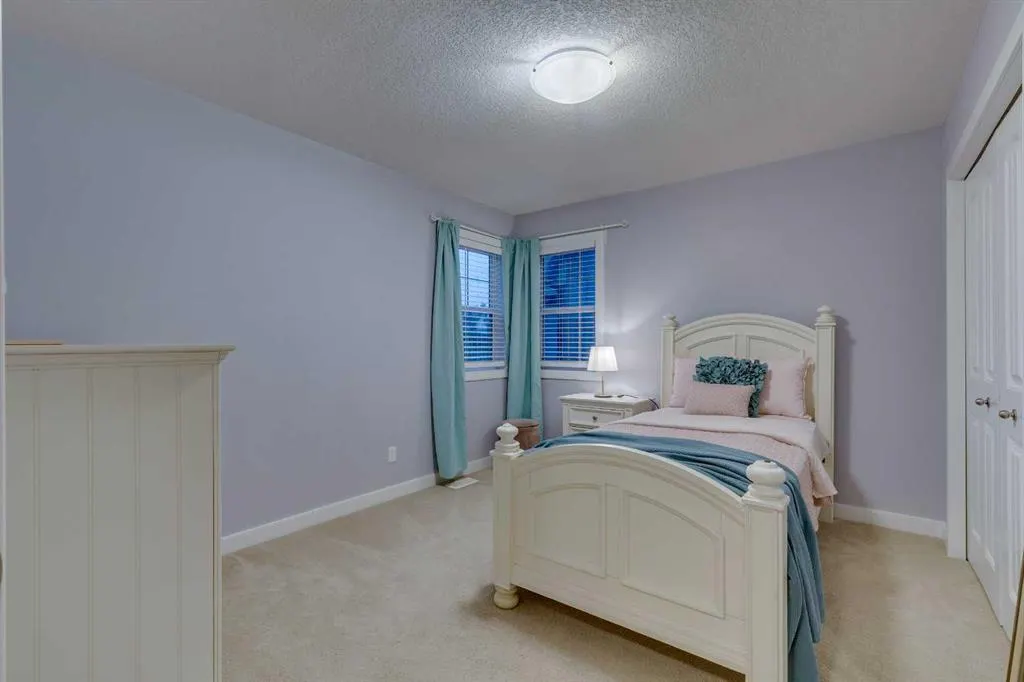522 Mahogany Manor SE